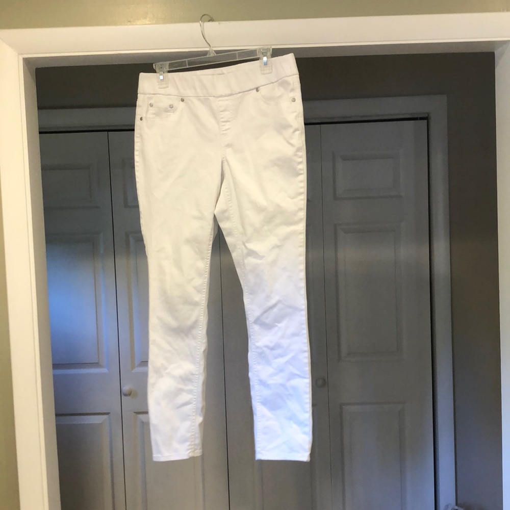 New direction size 8 medium skinny jeans white